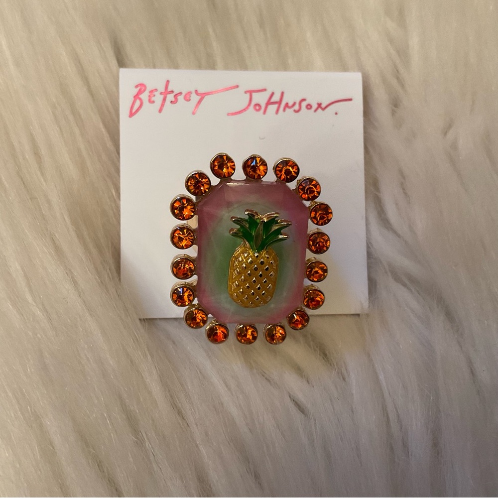 Betsey Johnson Pineapple Stretch Band Cocktail Ring - New on Card - Picture 4 of 6